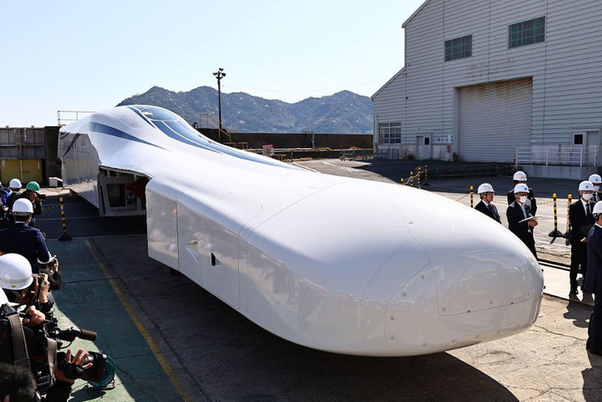 Cette nouvelle génération de train à lévitation magnétique japonais se recharge par induction